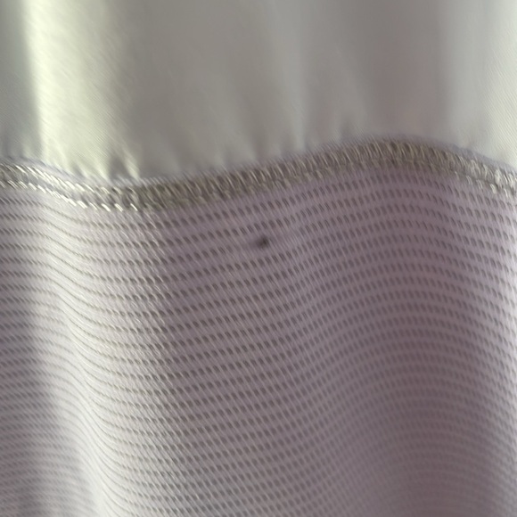 Lululemon run fast track light purple top in size medium - Picture 9 of 9